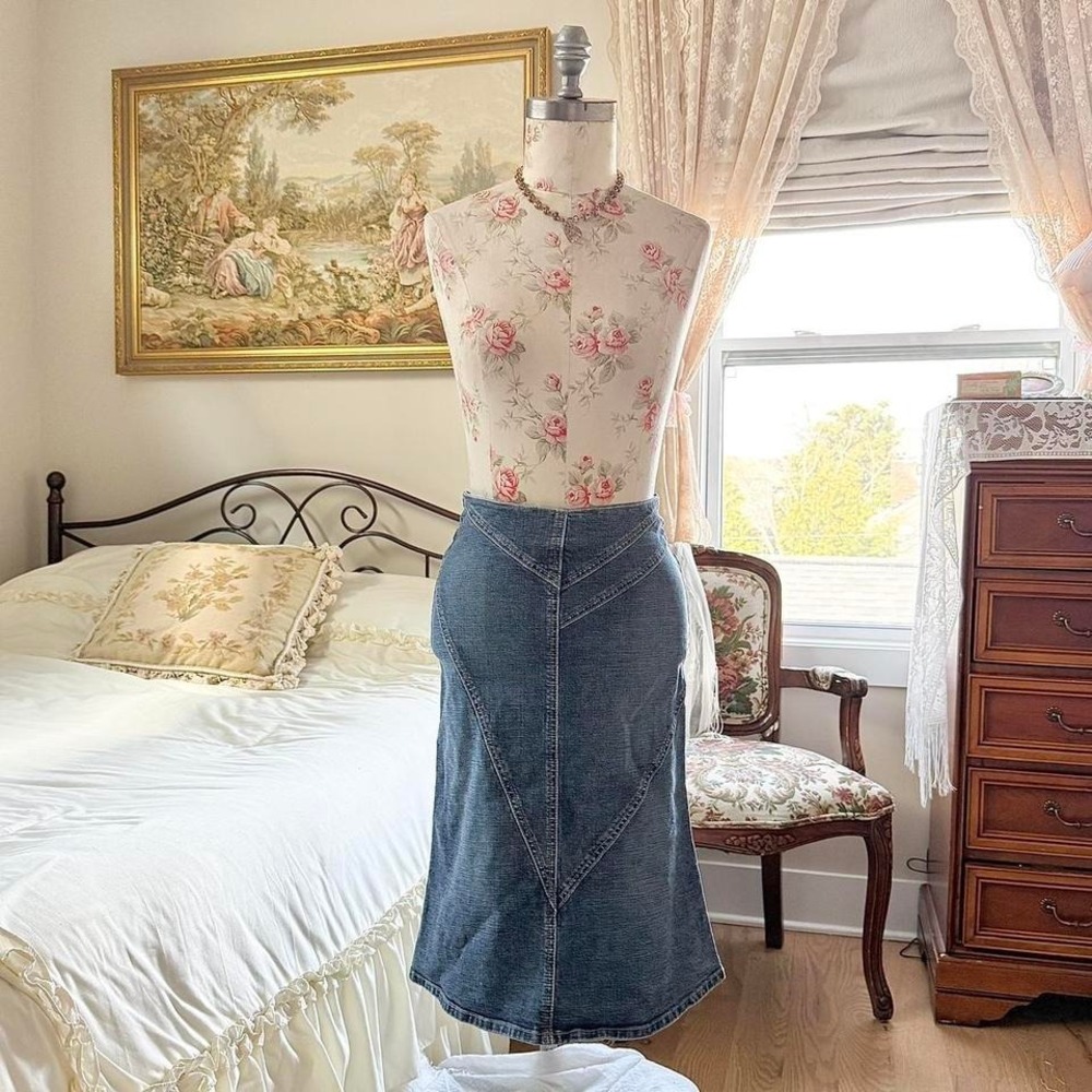 Jean midi skirt  white tiny floral tank brandy melville
